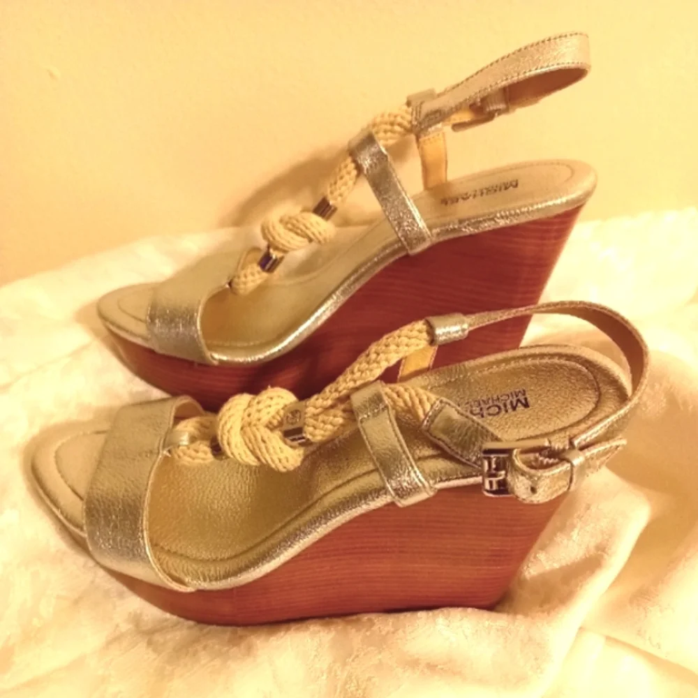Michael Kors silver Holly rope wedge size 7